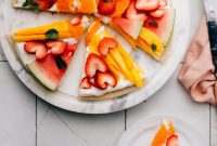 Ultimate Fruit Pizza: Cookie Crust Bliss, Cream Cheese Cloud