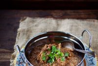 Velvety Cashew Chicken Curry