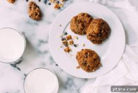 Sweet Zucchini Chocolate Chip Cookies