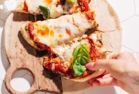 Quick and Easy Naan Pizza in 15 Minutes