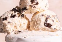 Effortless No-Churn Cookies and Cream Delight