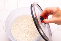 Easy Fluffy Microwave Rice