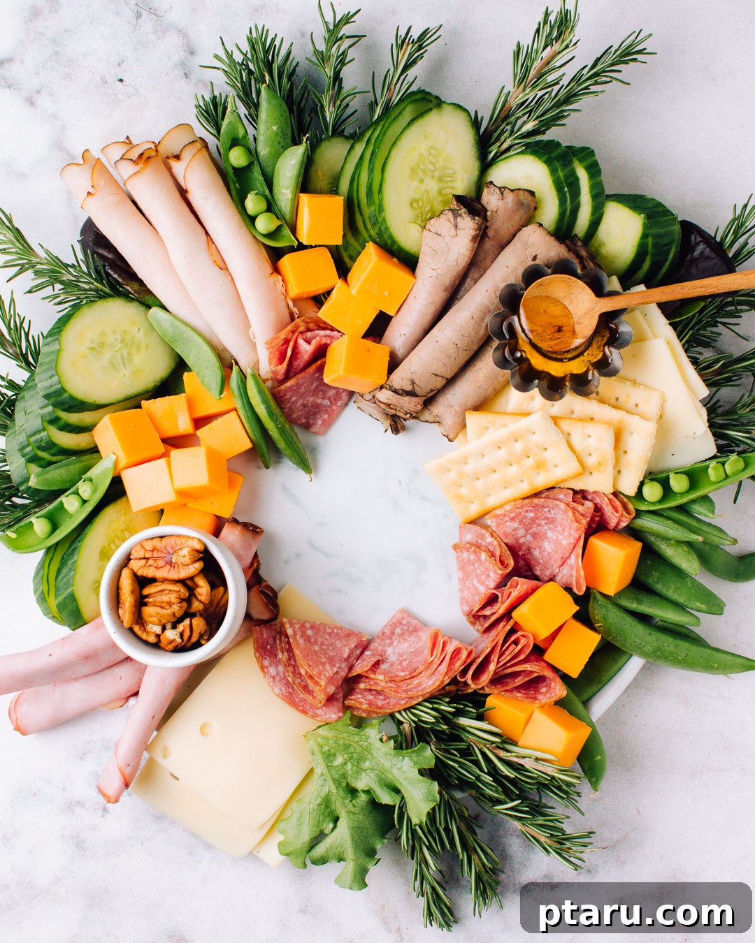Over 40 Easy Christmas Bites Your Guests Will Devour 3 Festive Charcuterie Wreath