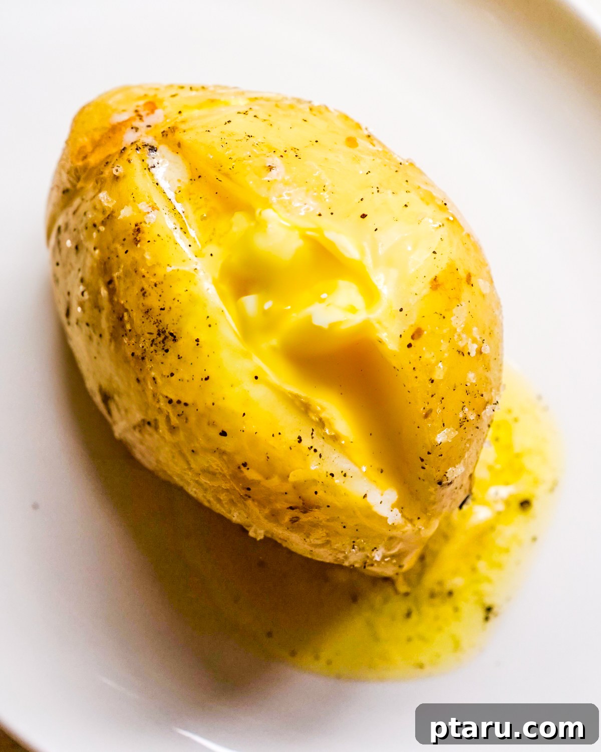 The Secret to Perfect Microwave Baked Potatoes 2 Microwave baked potato ready to eat