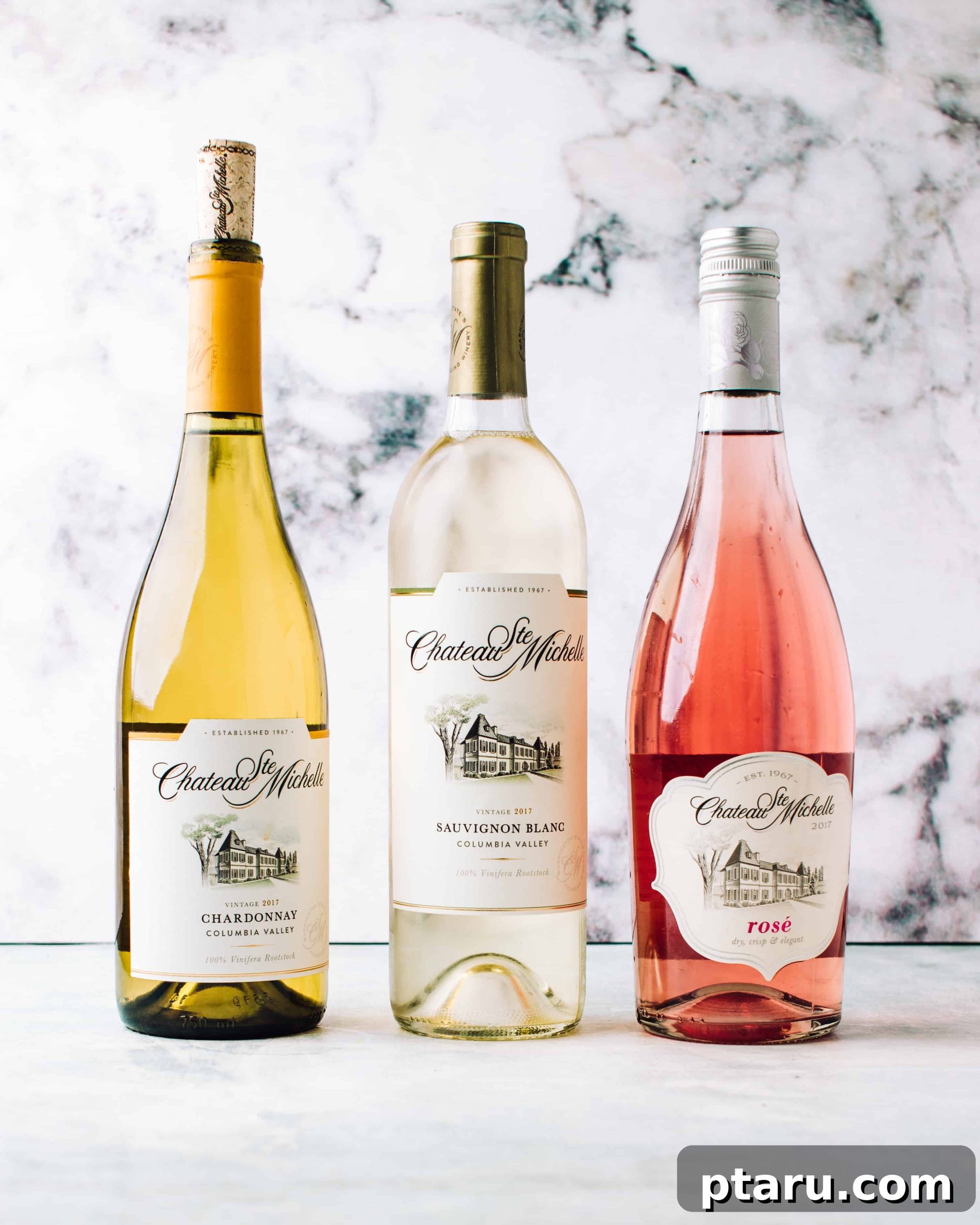 Irresistible Fall Appetizers to Try Now 6 Two friends enjoying wine and conversation outdoors