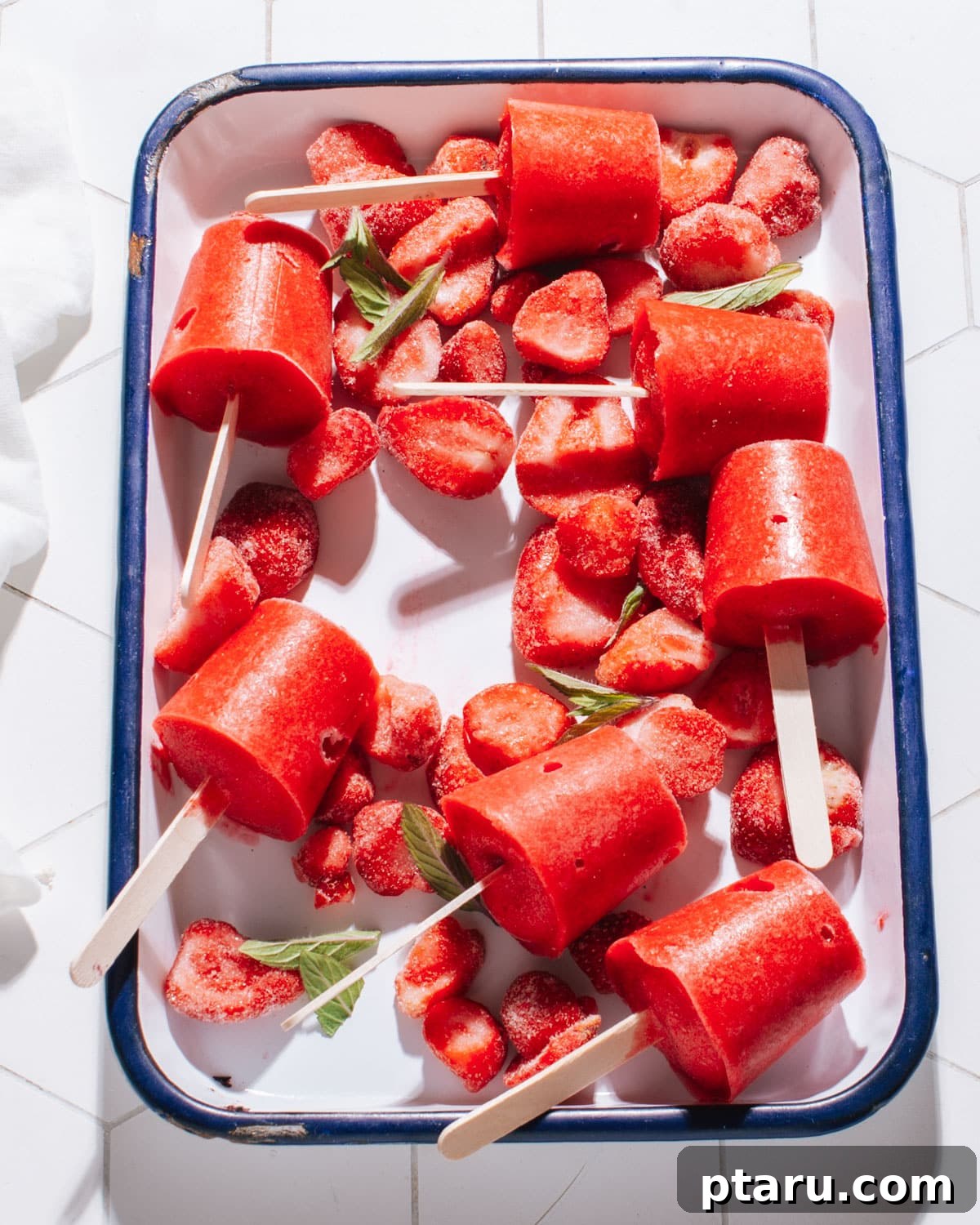 15 Irresistible Strawberry Recipes for June (More Than Shortcake) 3 Strawberry Popsicles
