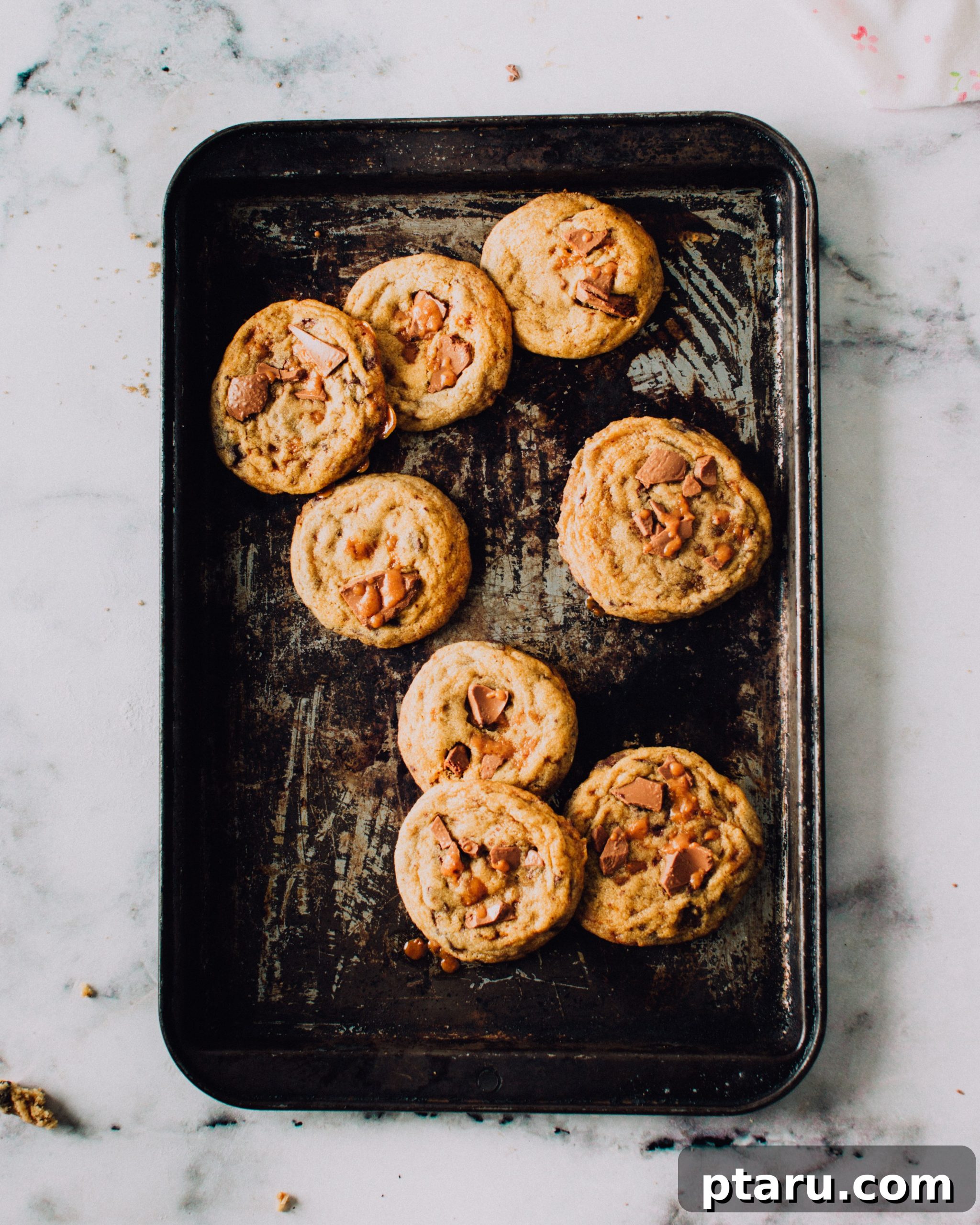 Toffee and Milk Chocolate Chip Cookies Recipe 5 img 7484 4 scaled