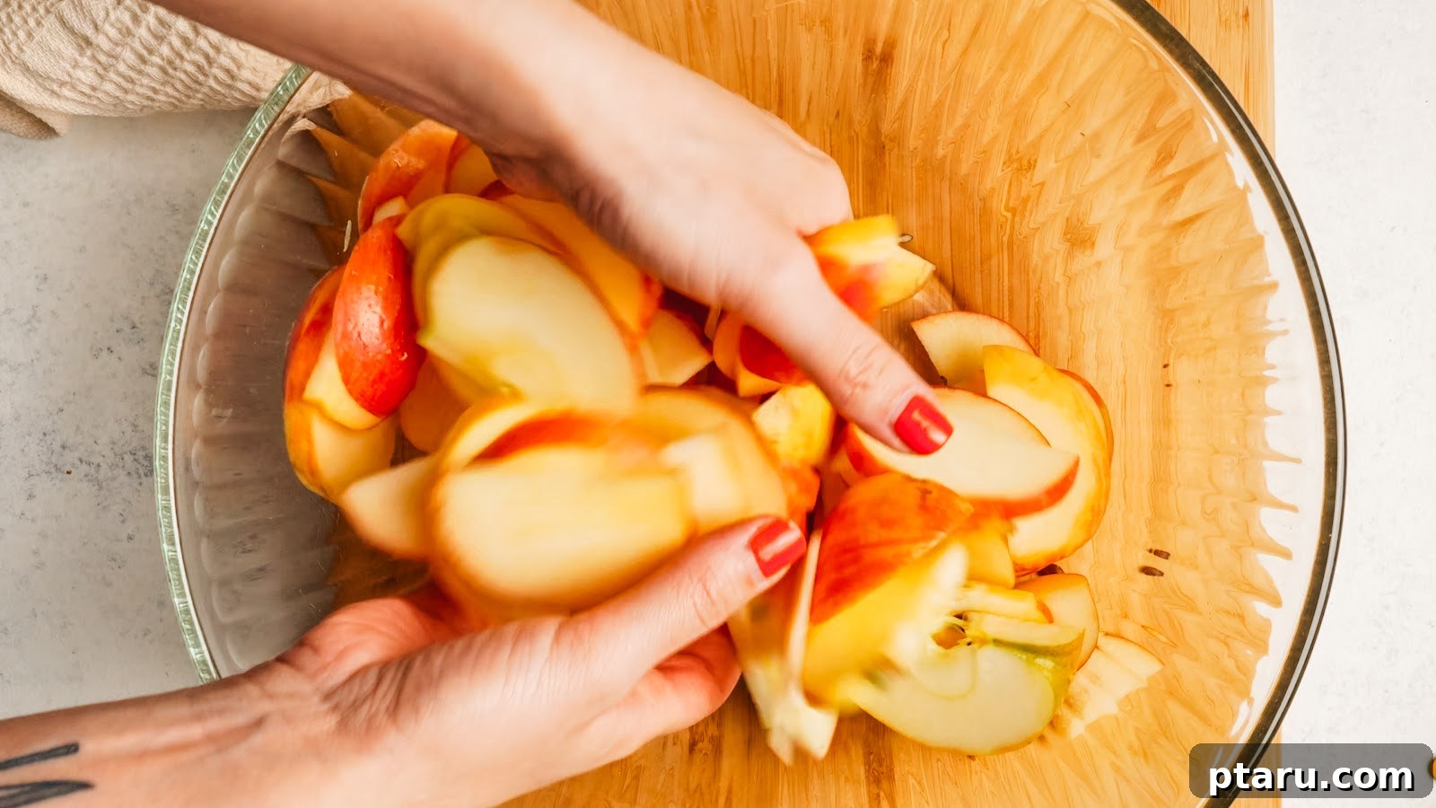 Caramel Apple Slices with Homemade Caramel Sauce 6 Caramel Apple Slices recipe steps.